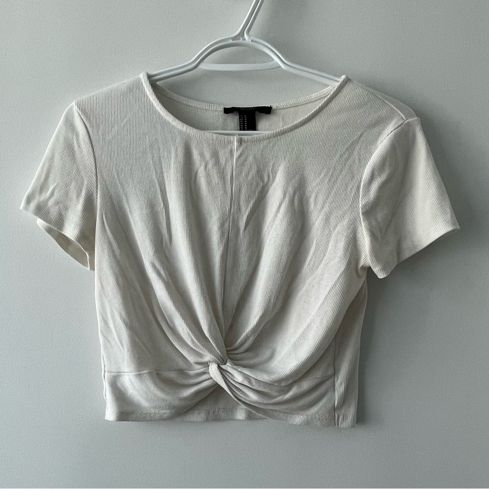 Forever 21 White Ribbed Twist Front Crop Top - size M